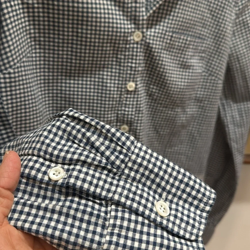 Nice blouse - Picture 3 of 3